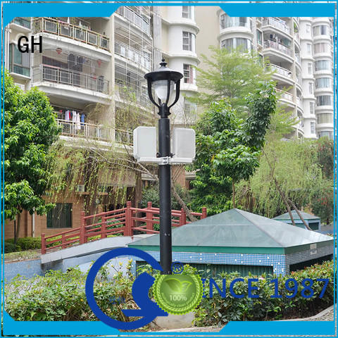 energy saving smart street light pole suitable for public lighting